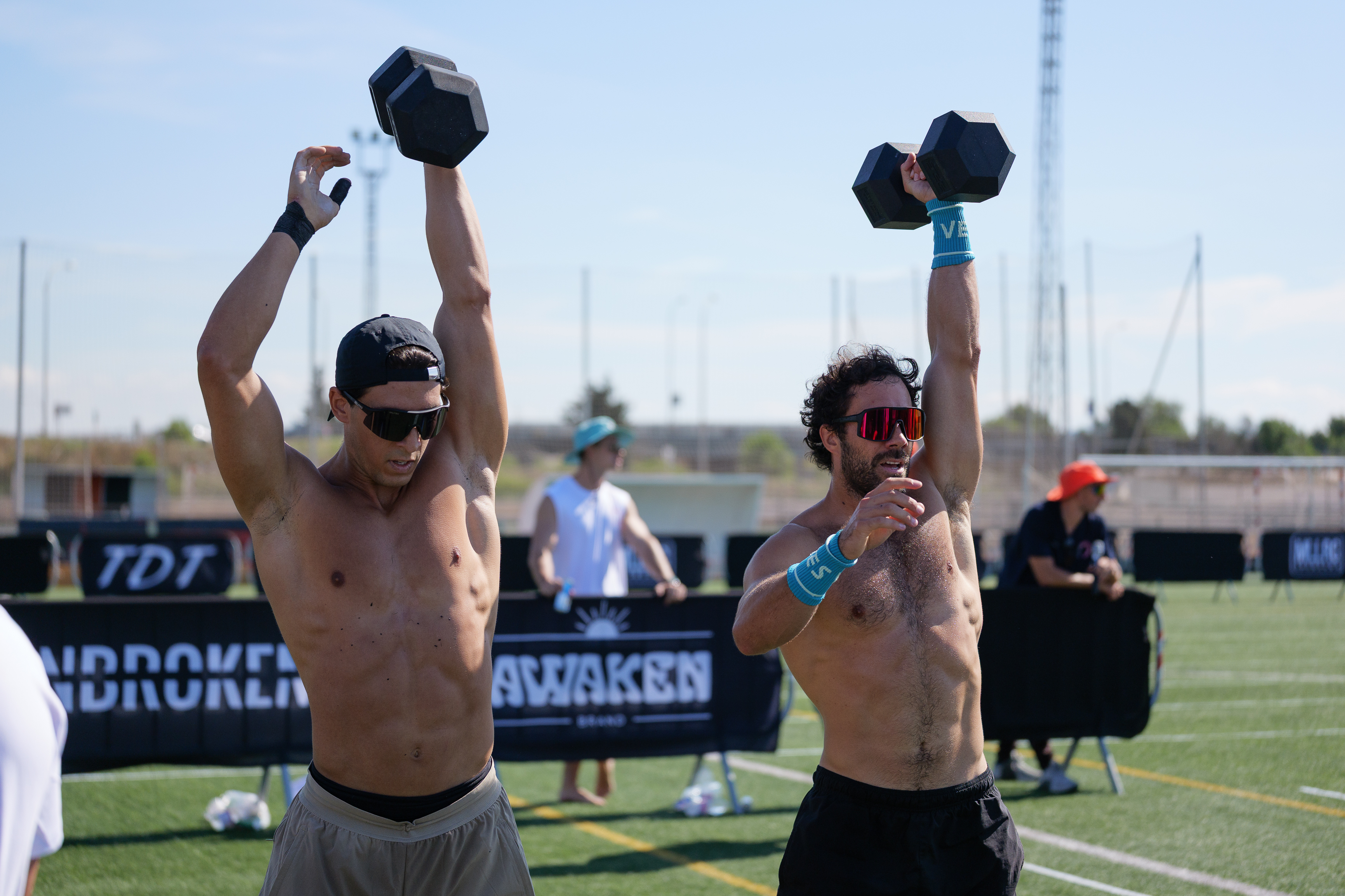 Centro deportivo moderno con tecnología personalizada
